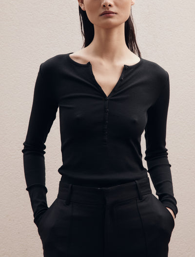 Classic Rib Henley in Black