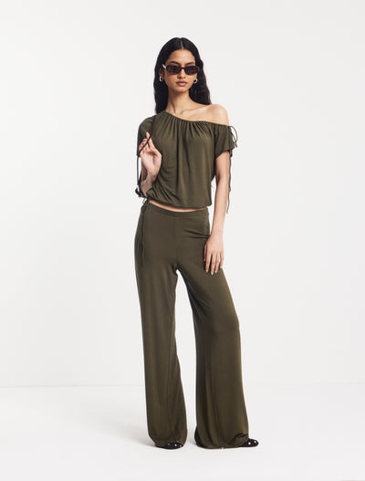Marlowe Draw Cord Tee in Leaf Green