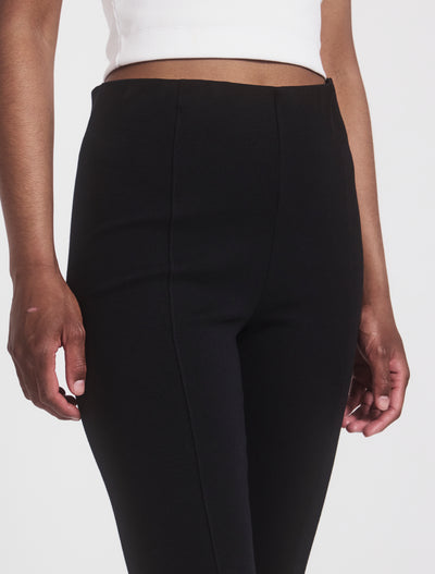 Crop Flare Travel Legging in Black